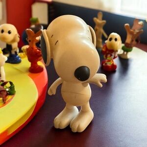 UFS Peanuts Snoopy 7" Figure Movable Head Arms Legs HTF